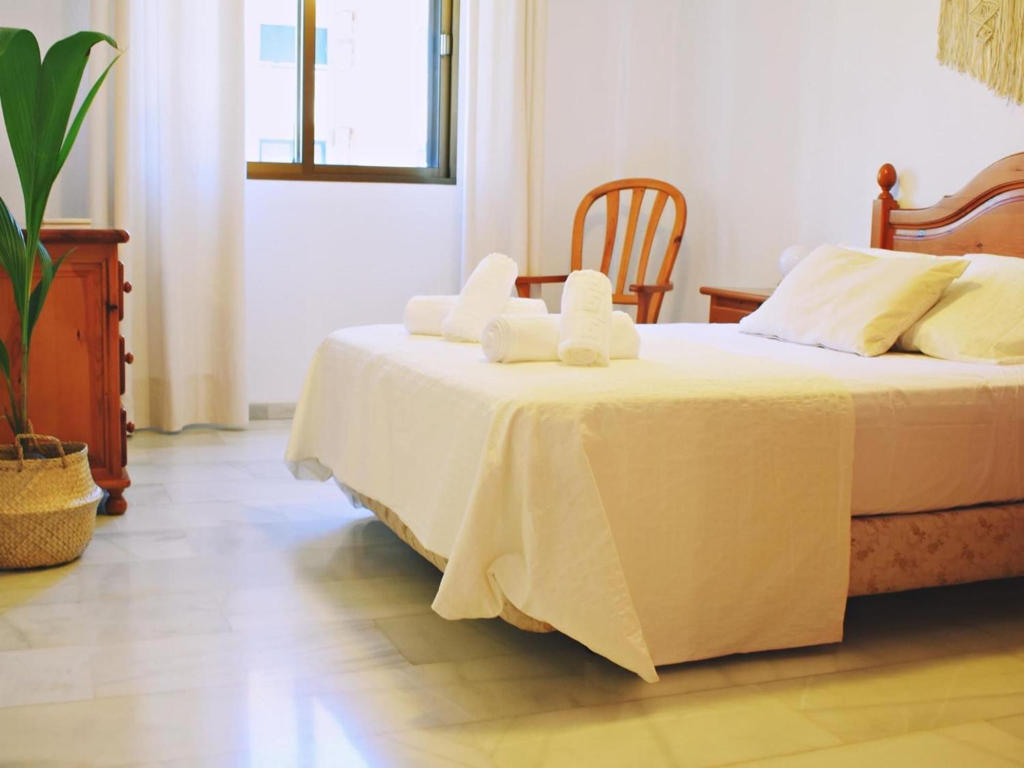 Amplio Y Luminoso Apartamento Cerca Del Centro Y La Playa Con Piscina Y Parking Privado Málaga Buitenkant foto